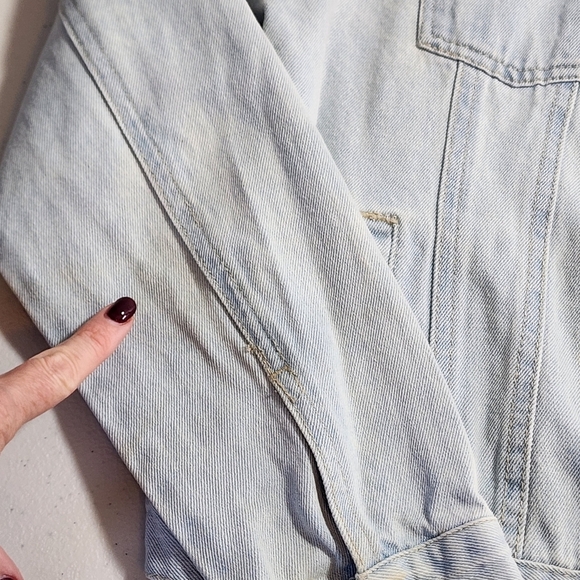 Forever 21 Light Wash Denim Jacket Cotton Classic 90's Vintage Style Size Large - Picture 10 of 11